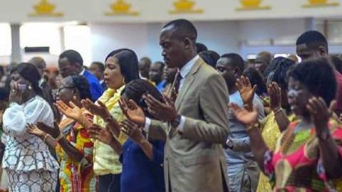 Priez jusqu'à remporter la victoire